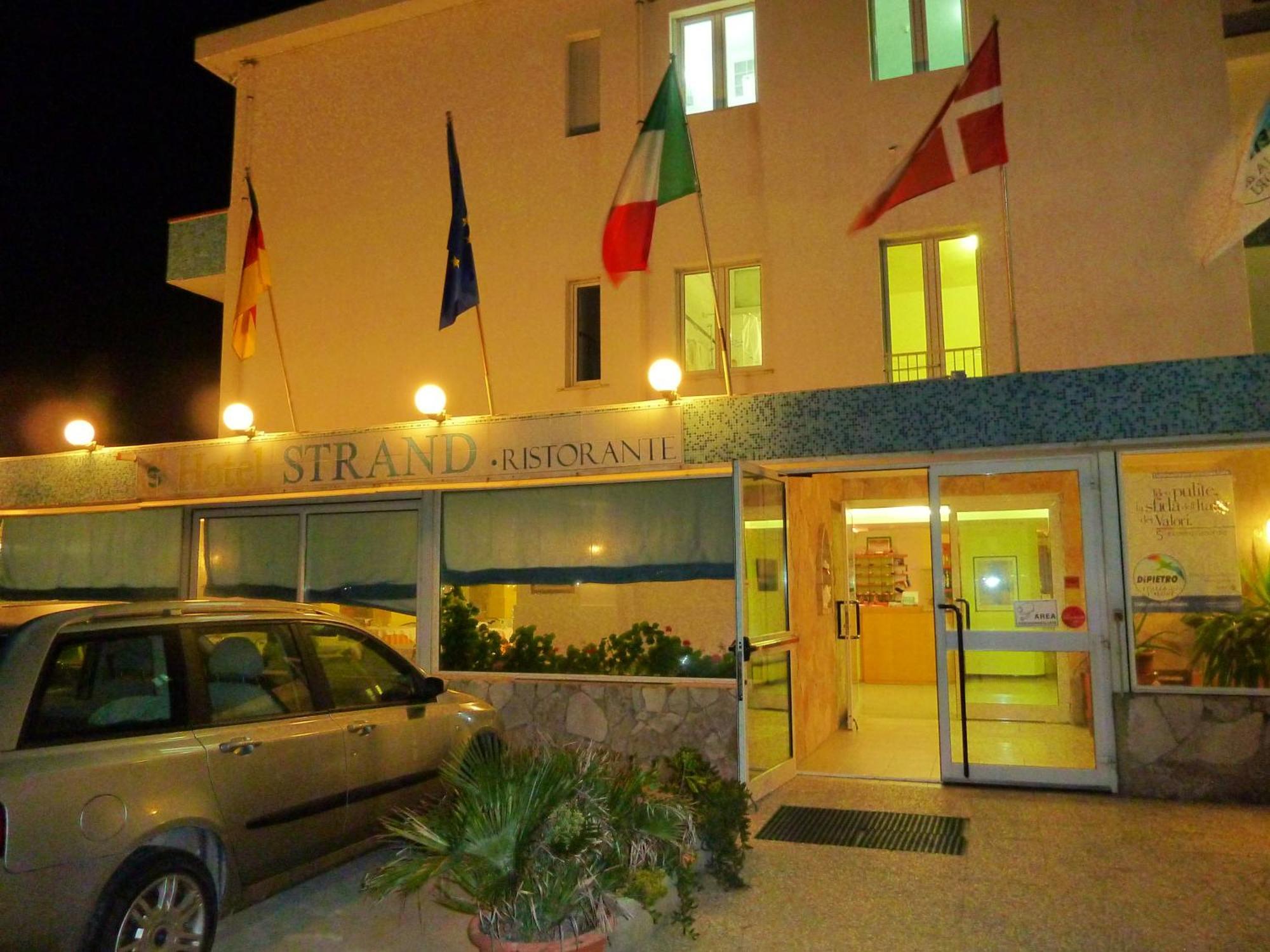 Hotel Strand Марина ди Монтенеро Екстериор снимка